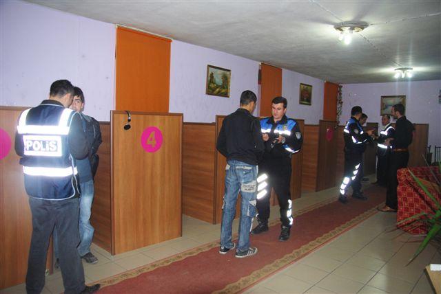 ınternet cafe ile ilgili görsel sonucu