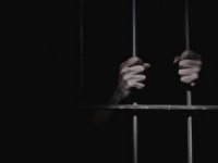 Ayşe Öğretmen Bebeğiyle Hapse Girdi