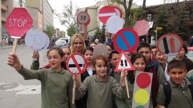 Kars'ta İngilizce Trafik Uygulaması 9