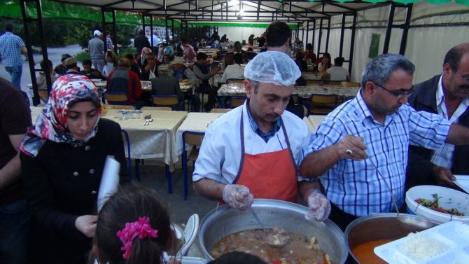 Kars'ta İlk İftar Topu Atıldı 12