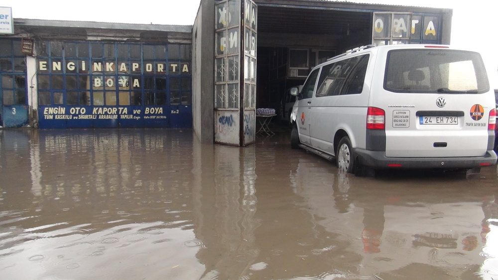 Kars'ta Şiddetli Rüzgar ve Dolu 19