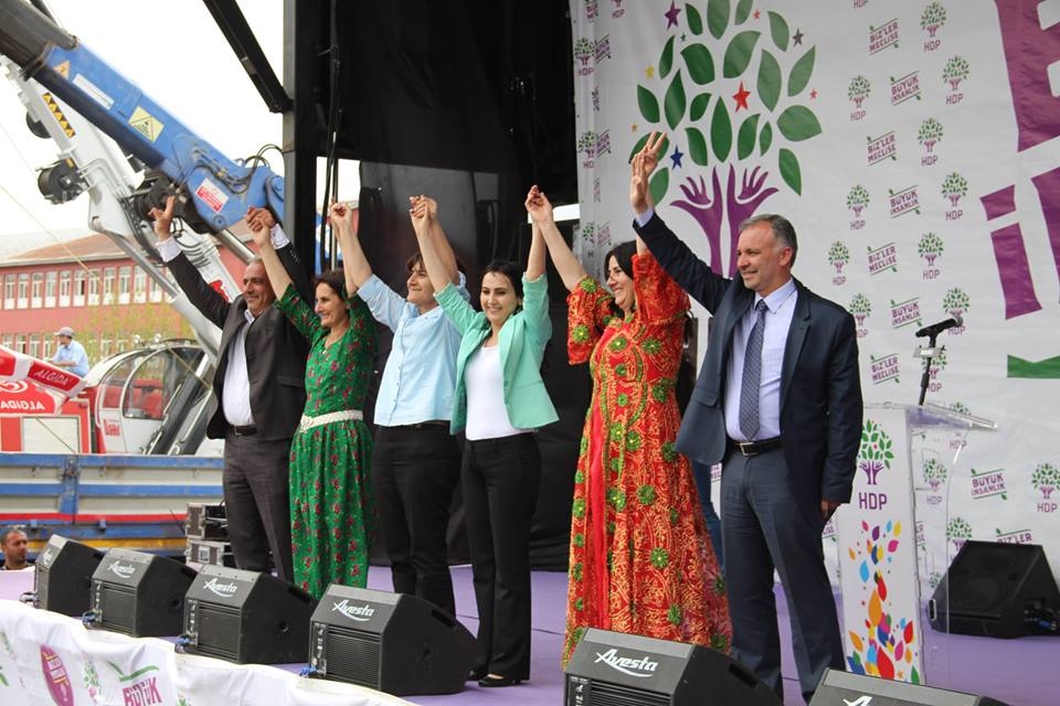 Kars'ta HDP'nin Miting Coşkusu 11