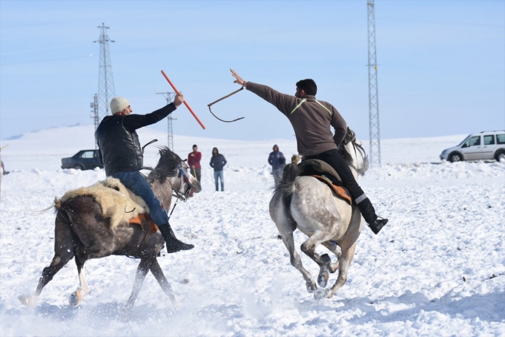 Kar Üstünde 'Cirit' 7