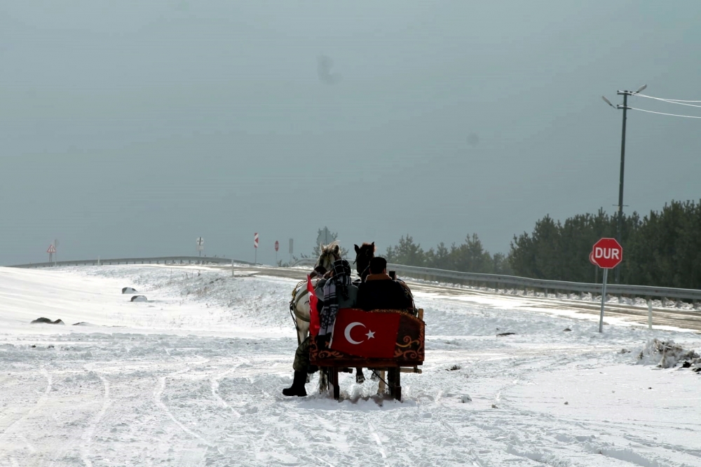 Çıldır'da Atlı Kızak Keyfi 6