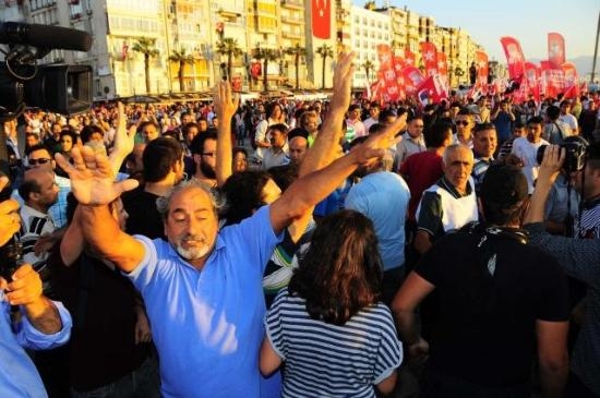 İzmir'de Gezi Parkı Coşkusu 5