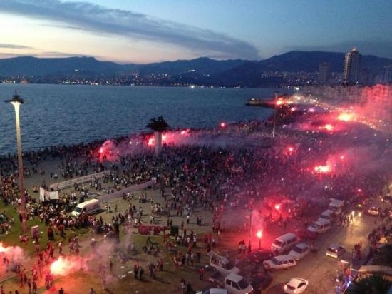 İzmir'de Gezi Parkı Coşkusu 6