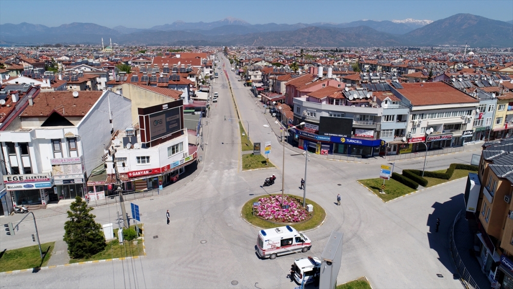Şehirler Sessizliğe Büründü 5