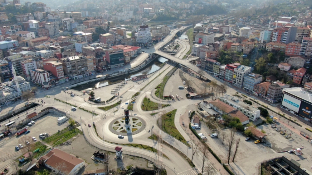 Şehirler Sessizliğe Büründü 8