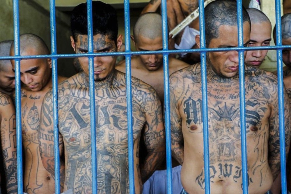 El Salvador'da "OHAL" Corona Dinlemedi 5