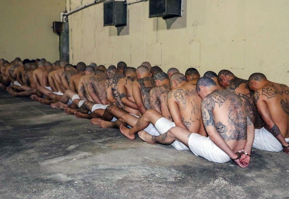 El Salvador'da "OHAL" Corona Dinlemedi 9