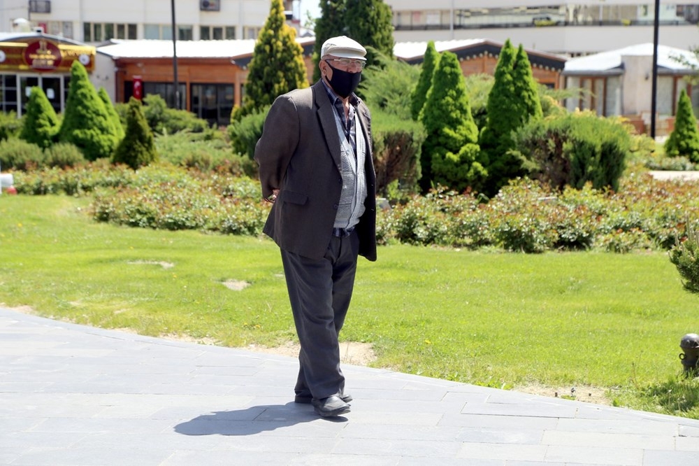 '65 Yaş Üstü'ne Sokak İzni 12