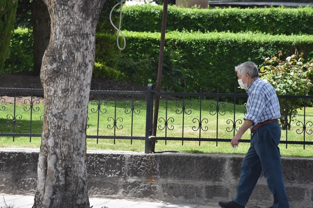'65 Yaş Üstü'ne Sokak İzni 9