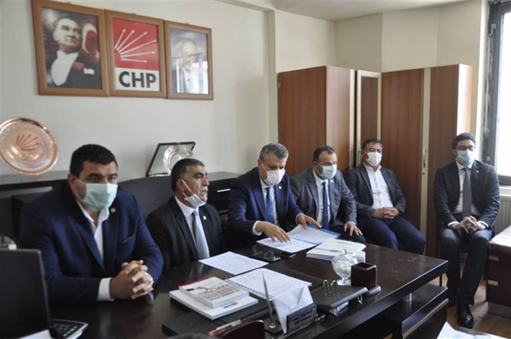 CHP'li Vekiller Kars'a Çıkarma Yaptı 1