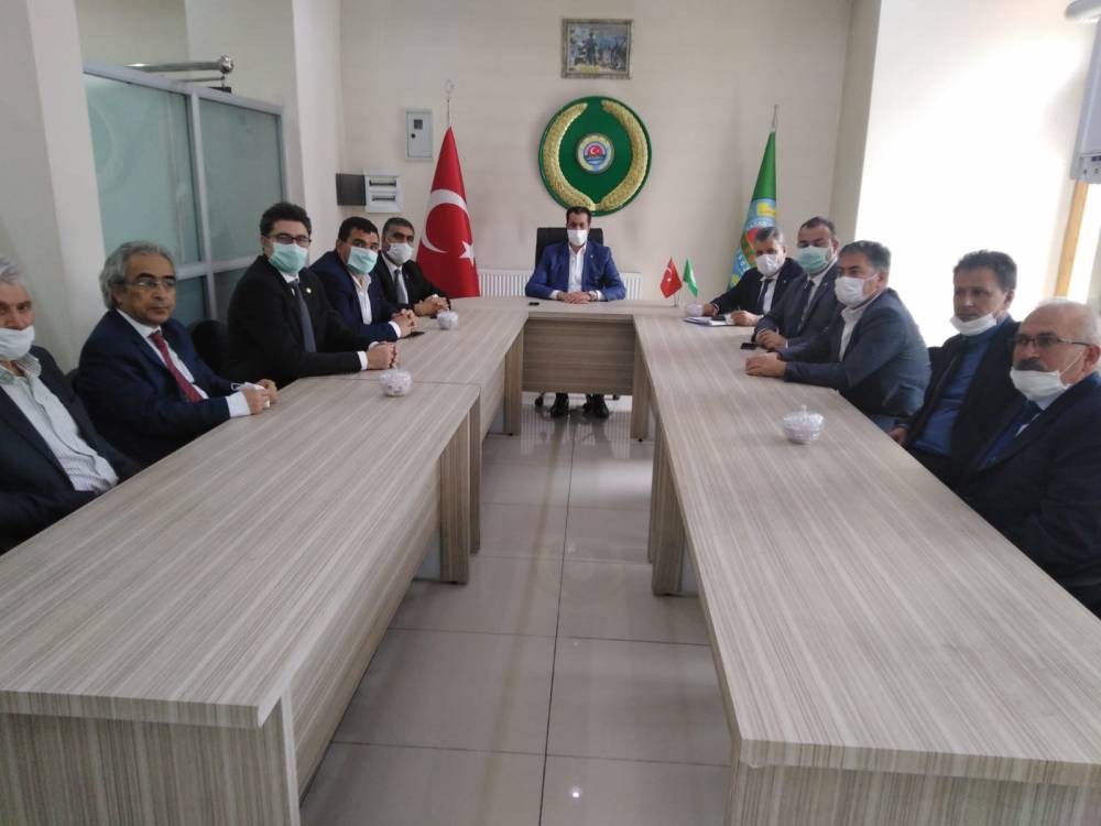 CHP'li Vekiller Kars'a Çıkarma Yaptı 17