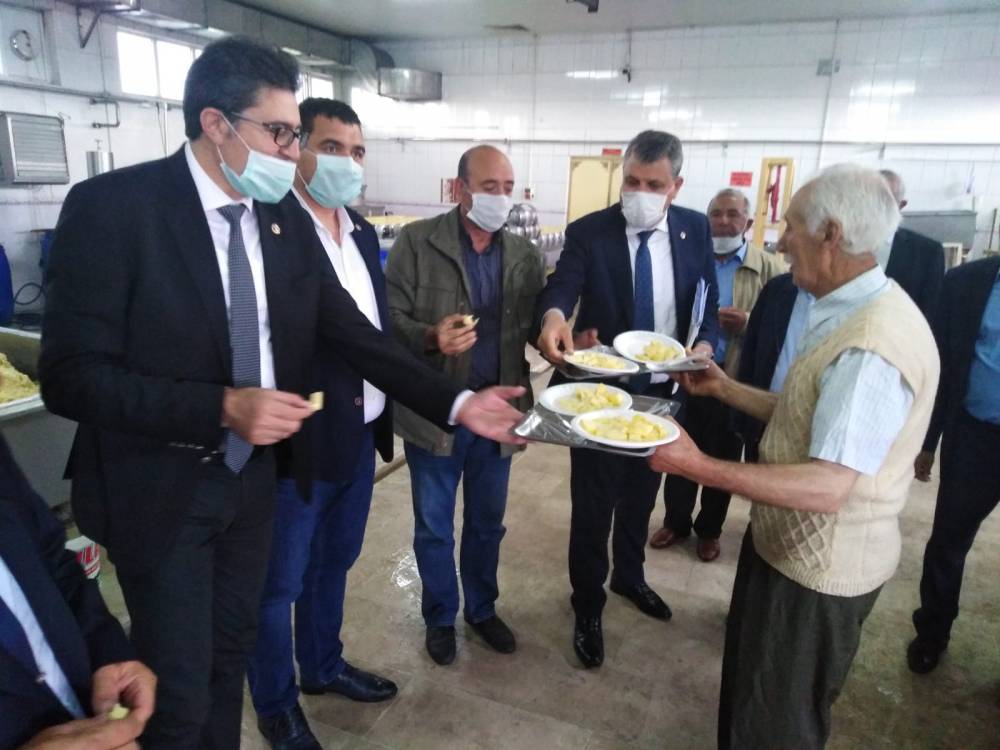 CHP'li Vekiller Kars'a Çıkarma Yaptı 19