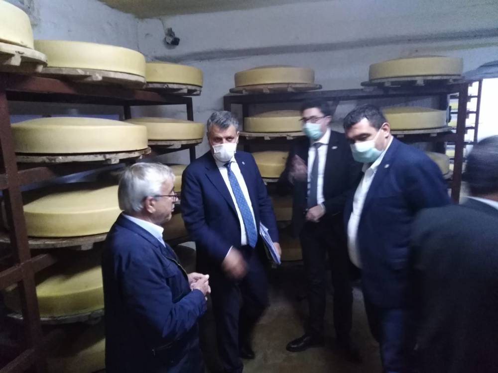 CHP'li Vekiller Kars'a Çıkarma Yaptı 24