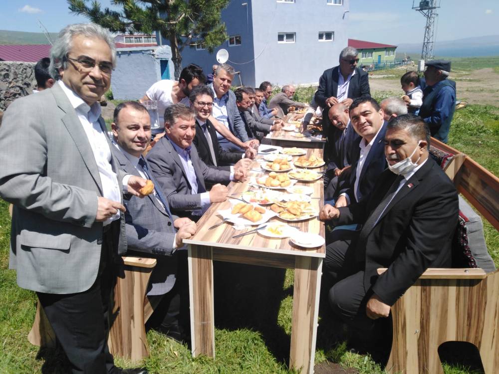 CHP'li Vekiller Kars'a Çıkarma Yaptı 32