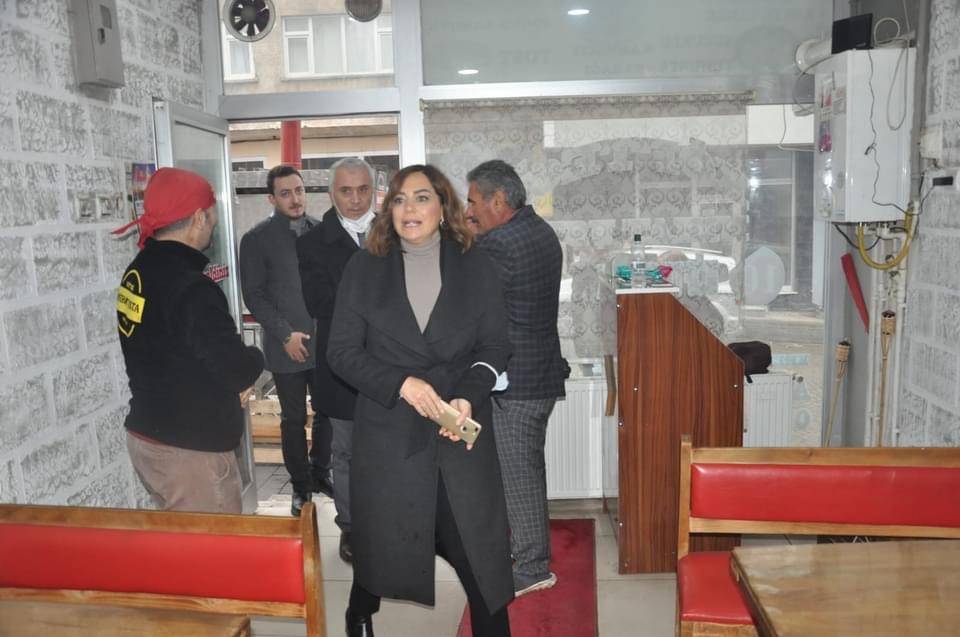 CHP 'Esnaf Masası' Heyeti Kars'ta 32