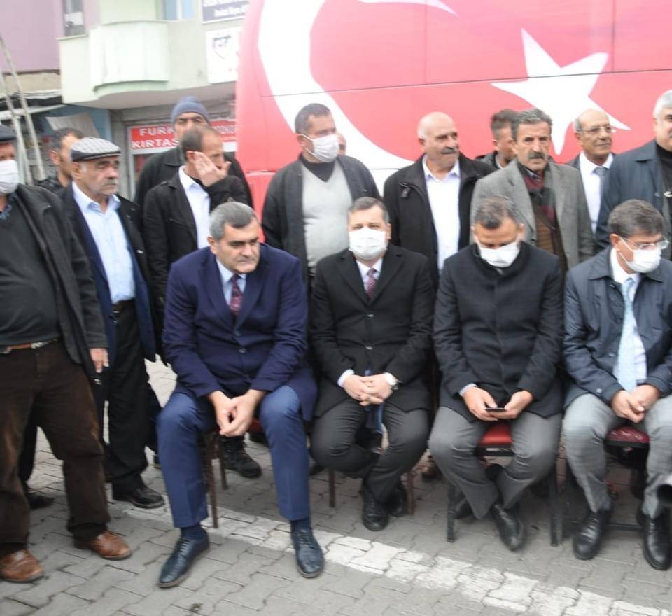 CHP 'Esnaf Masası' Heyeti Kars'ta 35