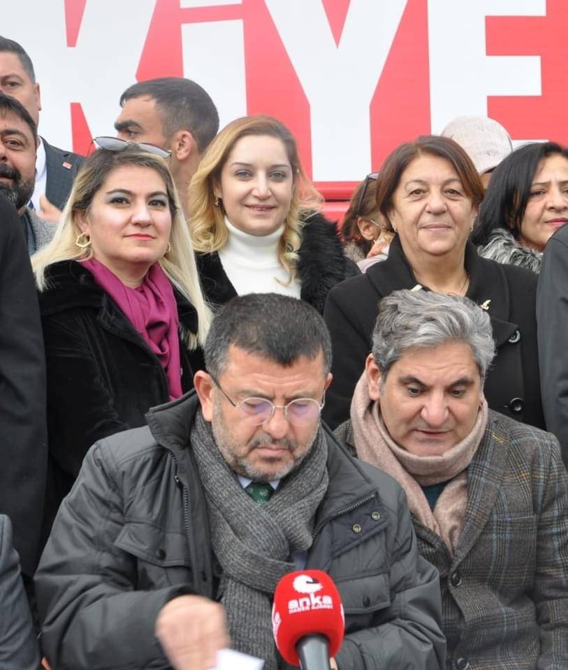 CHP 'Esnaf Masası' Heyeti Kars'ta 37