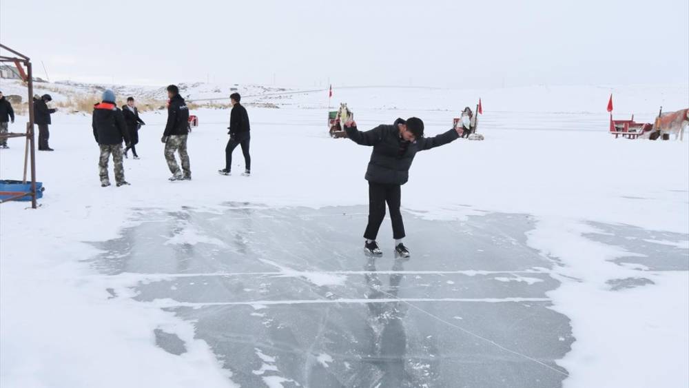 Çıldır Gölü'nün 'Atlı Kızak' Sezonu Açıldı 5