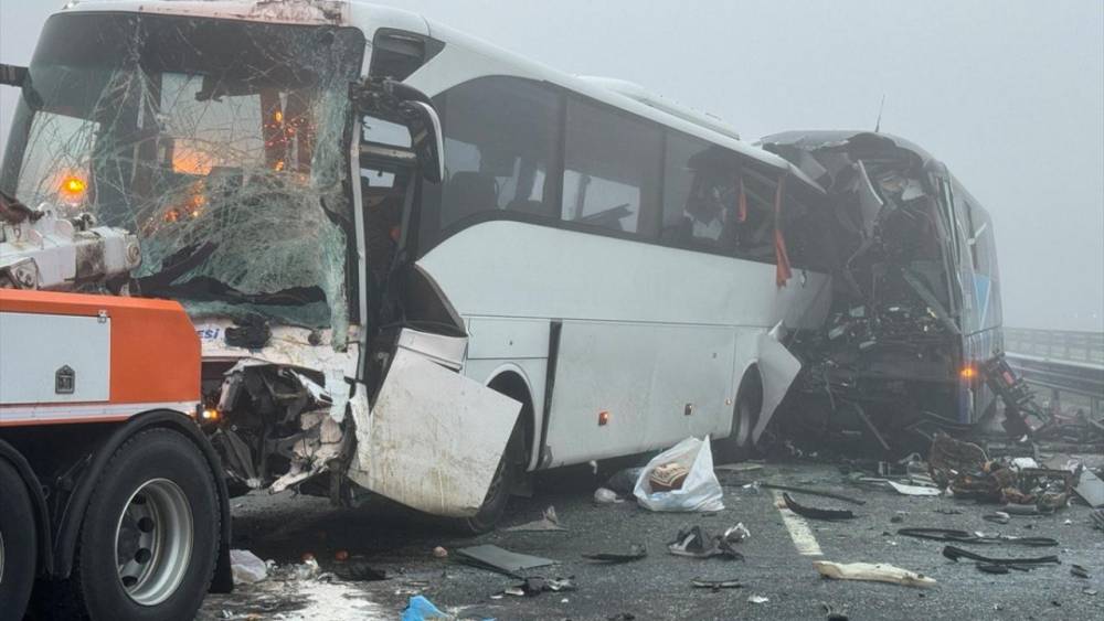 Kuzey Marmara Otoyolu'nda Zincirleme Kaza 11
