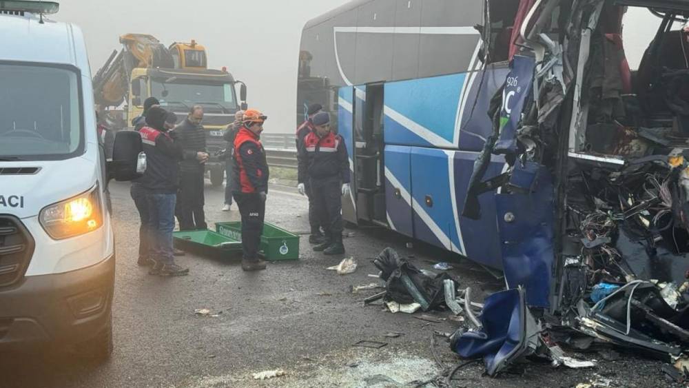 Kuzey Marmara Otoyolu'nda Zincirleme Kaza 5
