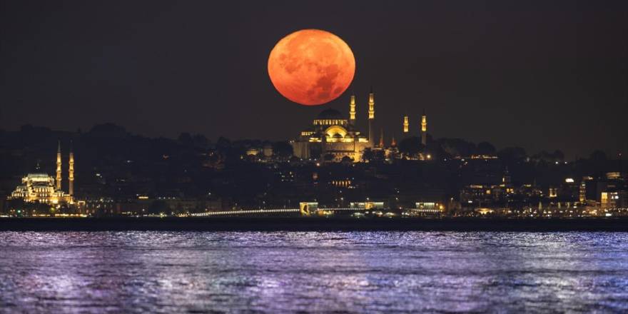 'Süper Mavi Dolunay' Görsel Şölen Oluşturdu!