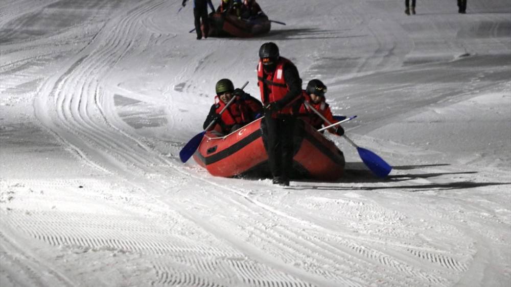 Erzurum'da 'Karda Rafting' Yarışı! 5