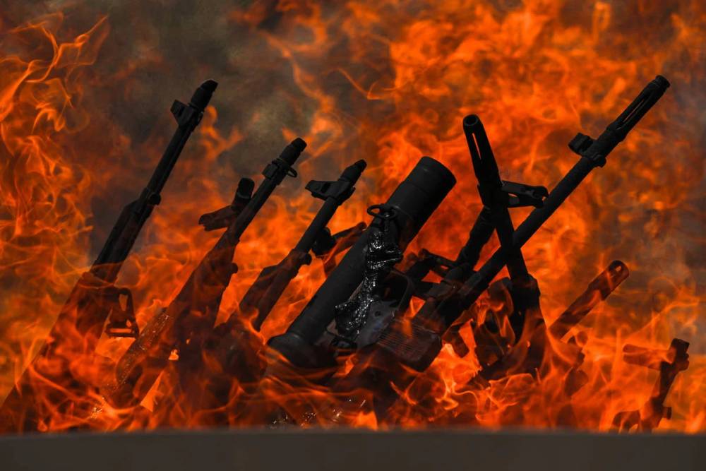 PKK'nin 'Silah Bırakma' Töreni! 8