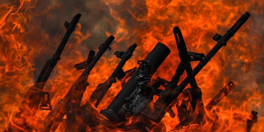 PKK'nin 'Silah Bırakma' Töreni!