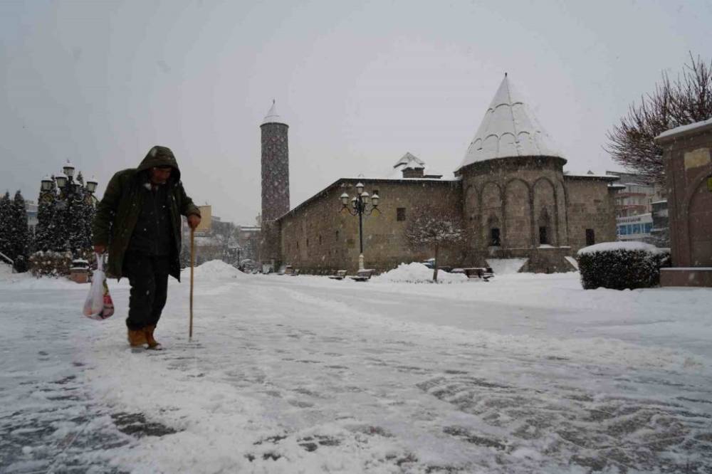 Erzurum'da Kara Kış! 1