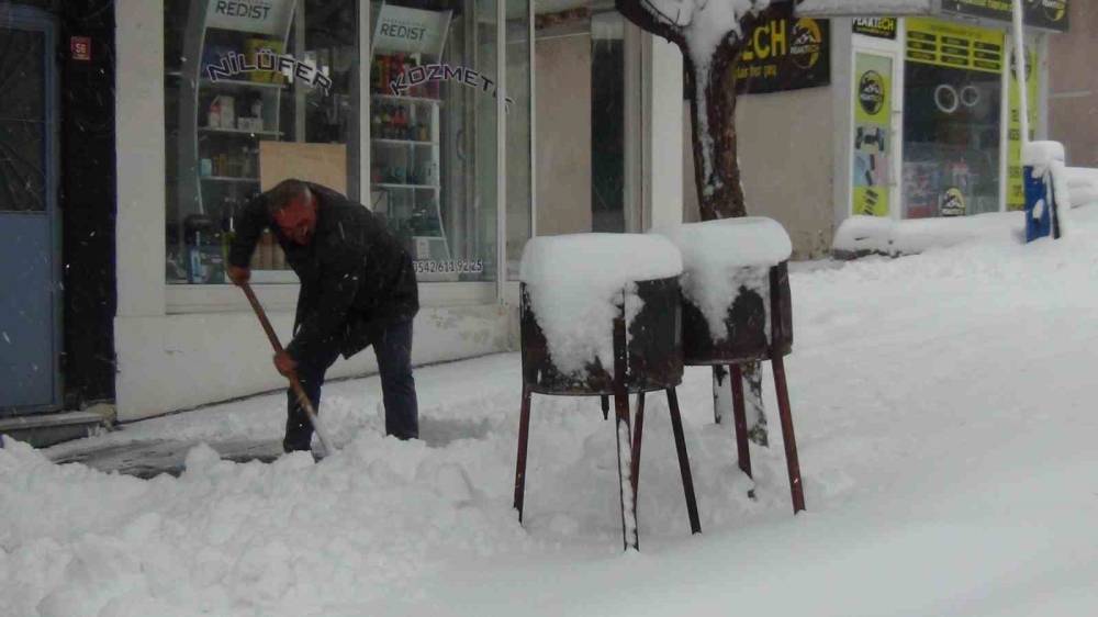 Kars’a Kış Geri Döndü! 18