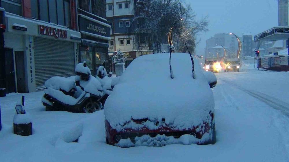 Kars’a Kış Geri Döndü! 8