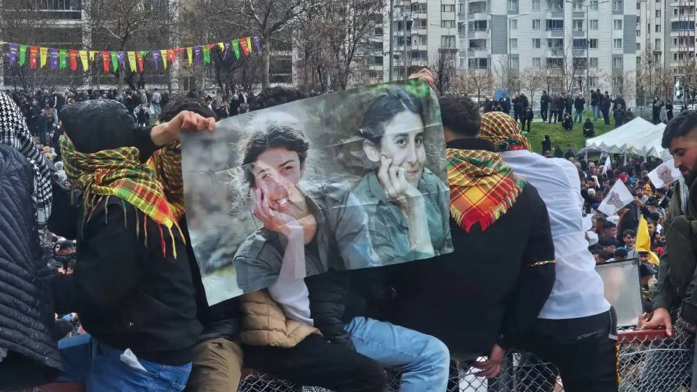 Yüzbinler Diyarbakır’da Newroz’u Kutladı! 19