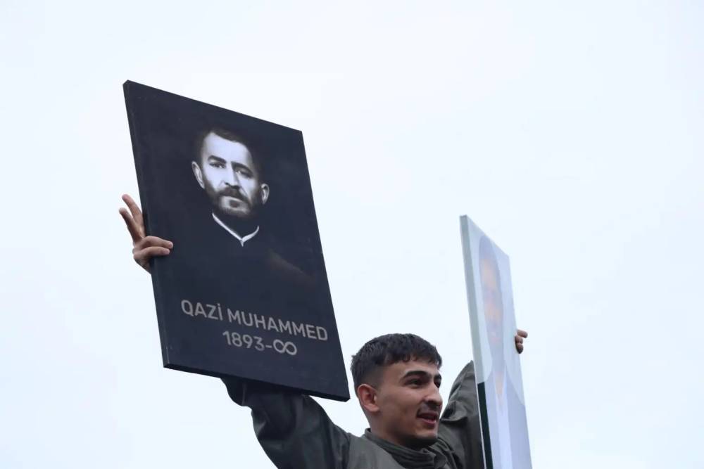 Yüzbinler Diyarbakır’da Newroz’u Kutladı! 3