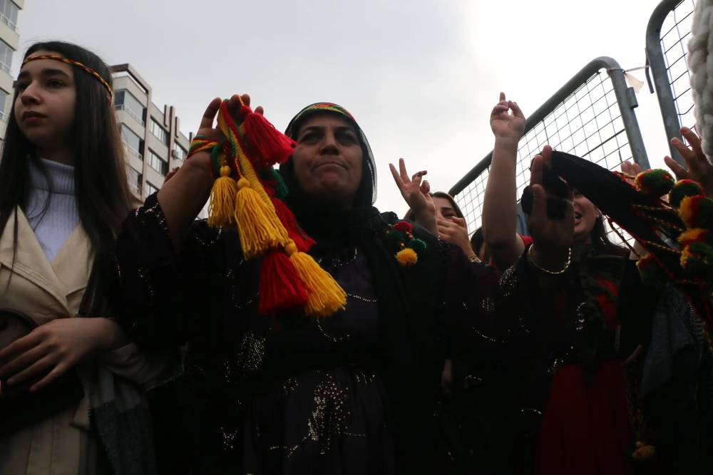 Yüzbinler Diyarbakır’da Newroz’u Kutladı! 38