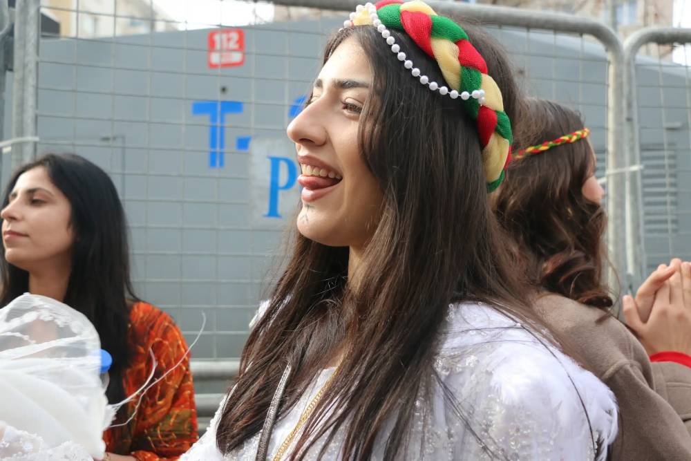 Yüzbinler Diyarbakır’da Newroz’u Kutladı! 39
