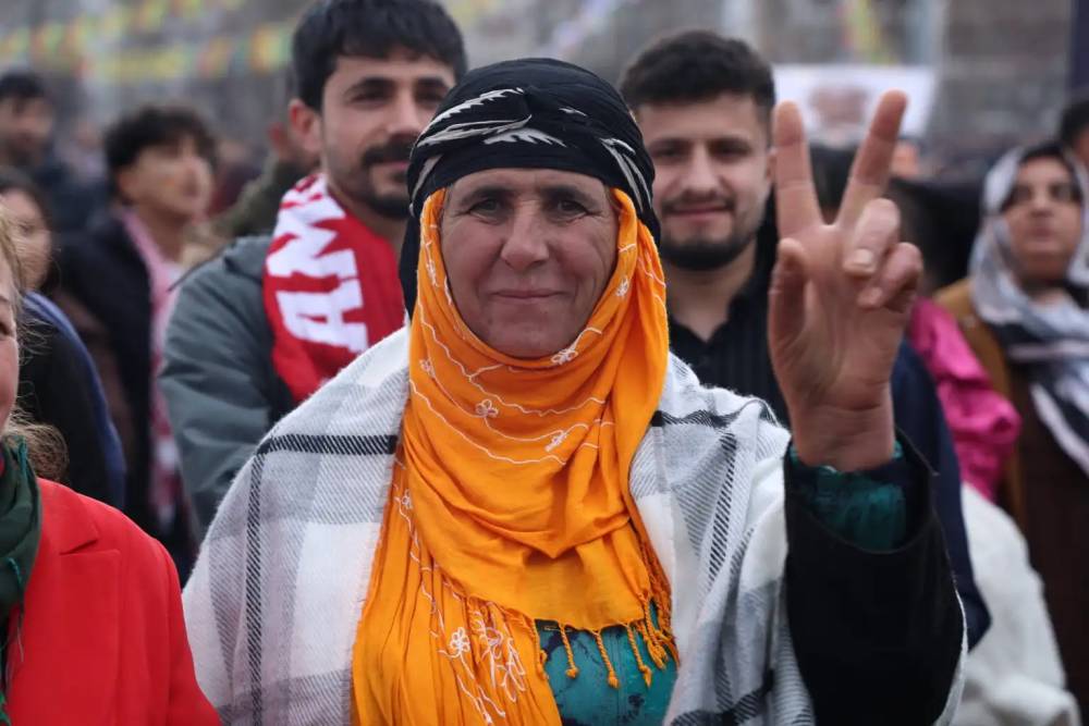 Yüzbinler Diyarbakır’da Newroz’u Kutladı! 40