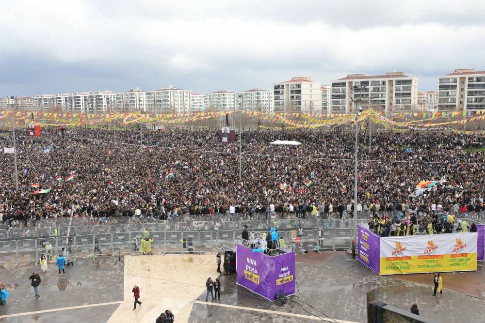 Yüzbinler Diyarbakır’da Newroz’u Kutladı! 48