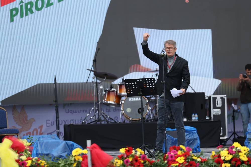 Yüzbinler Diyarbakır’da Newroz’u Kutladı! 6