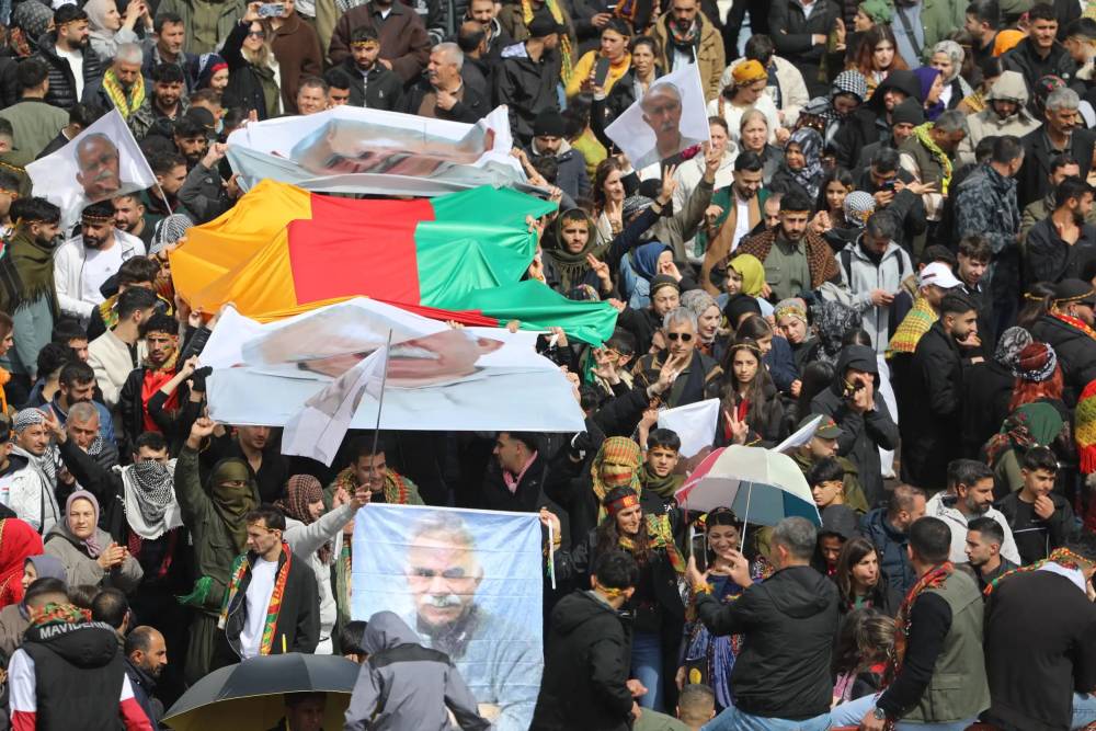 Yüzbinler Diyarbakır’da Newroz’u Kutladı! 8