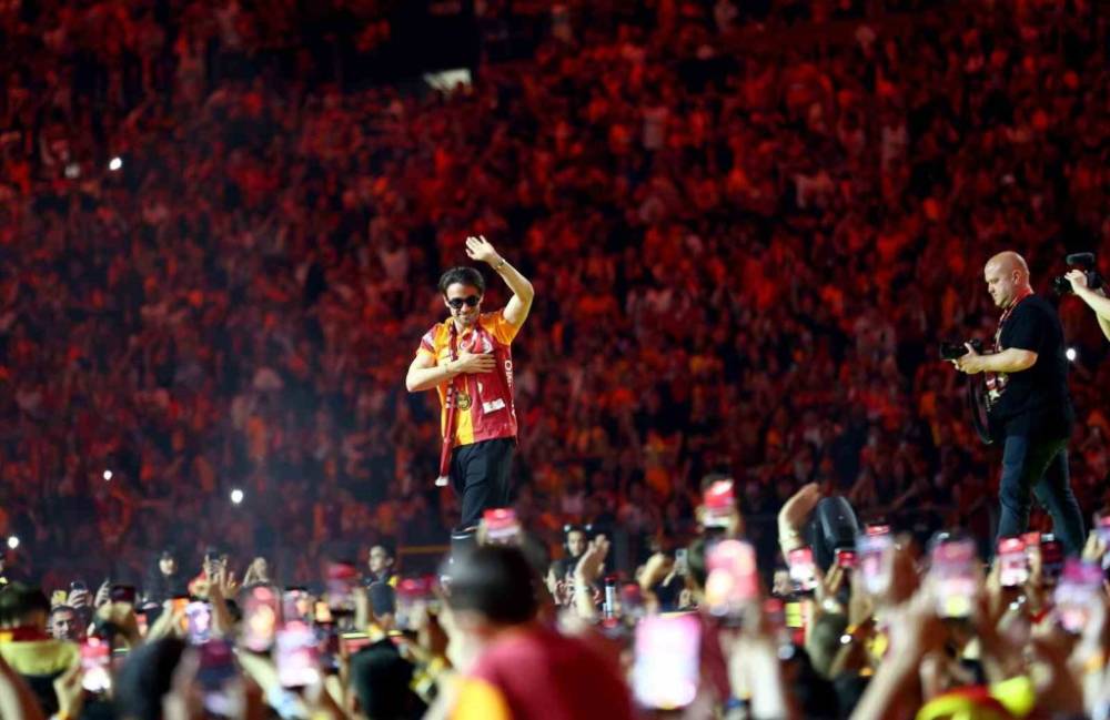 Galatasaray’dan Unutulmaz Kutlama! 12