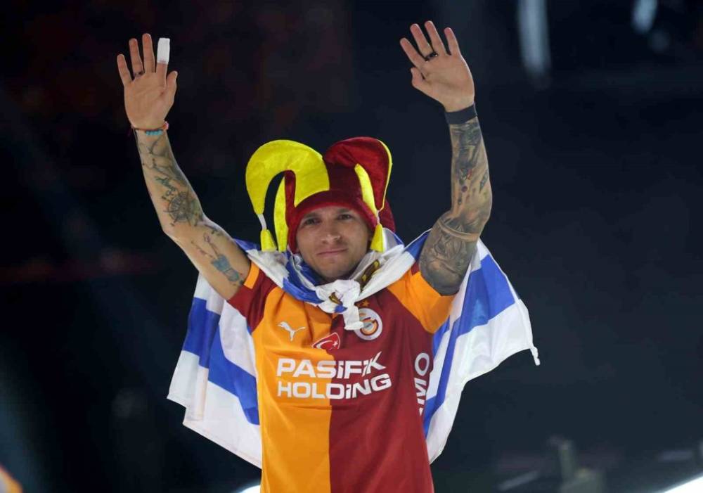 Galatasaray’dan Unutulmaz Kutlama! 14