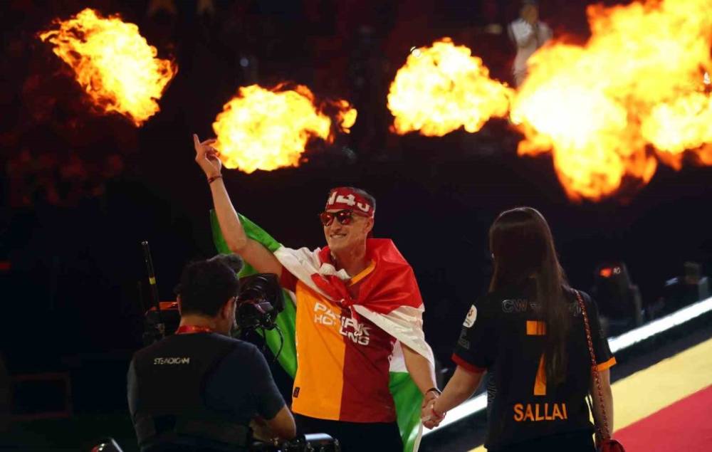 Galatasaray’dan Unutulmaz Kutlama! 8