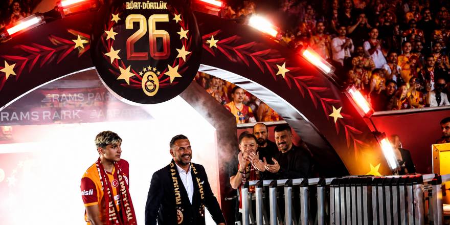 Galatasaray’dan Unutulmaz Kutlama!