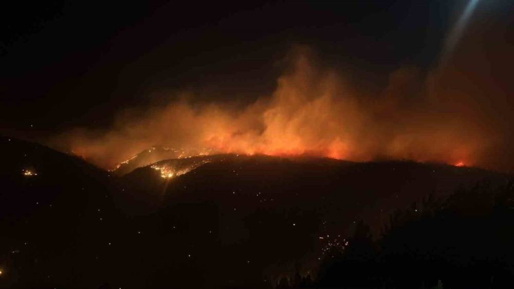 Orman Yangınlarıyla Mücadele Devam Ediyor! 2