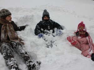 Kars’ta Okullar Tatil Edildi