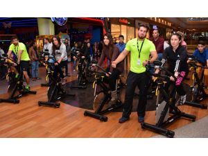 Alışveriş Molasında Spor Keyfi