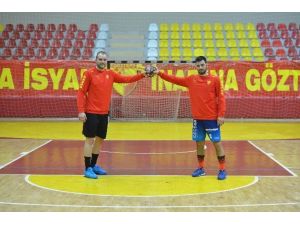 Göztepe Hentbol Takımı’ndan 2 İmza